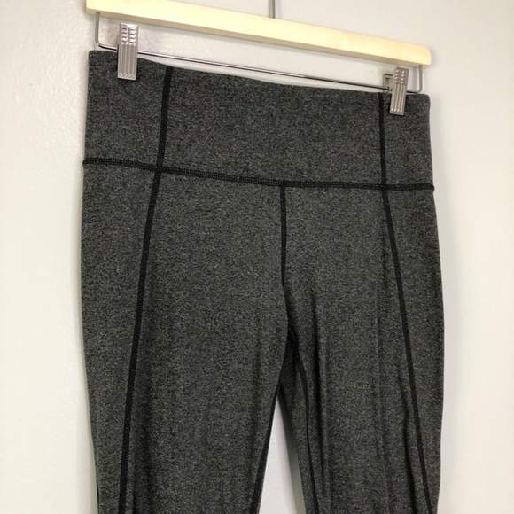 Athleta Salutation Cropped Leggings Grey Black Active Yoga M - Picture 5 of 14